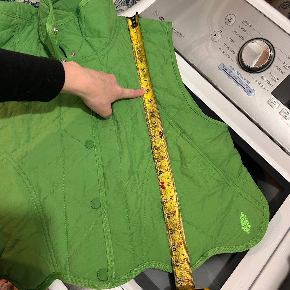 FP Movement‎ Quinn Puffer Vest Green Quilted Scalloped Hem XS Workout Athleisure - Picture 9 of 10